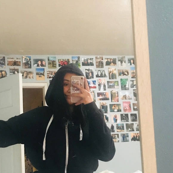 Black zip up jacket - Picture 5 of 6